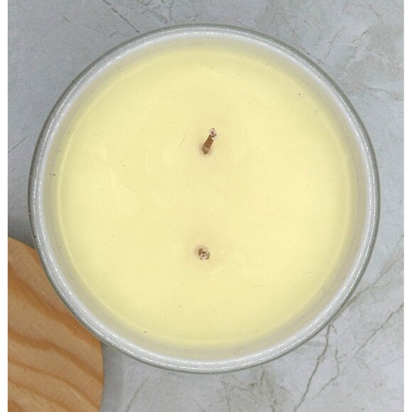 Mullen Design Co All Natural Coconut Wax Candle Spring Scent Double Wick New! - Picture 9 of 11